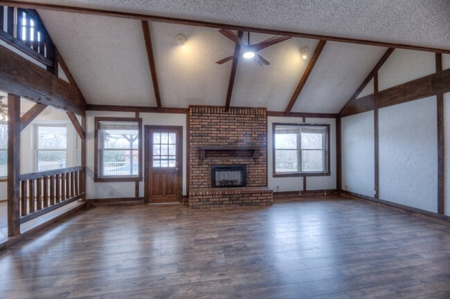 Building Photo - 24322 S Beulah Cove