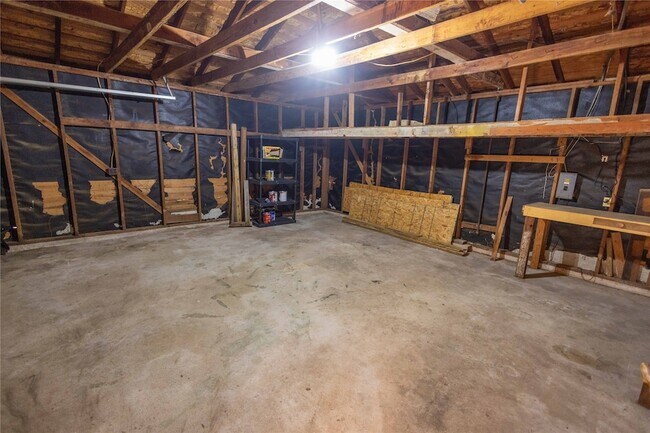 Building Photo - 27245 Kane Ln