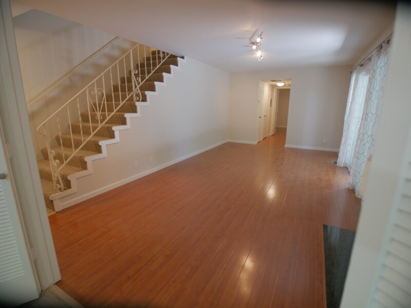 Building Photo - 1285 Manchester Dr