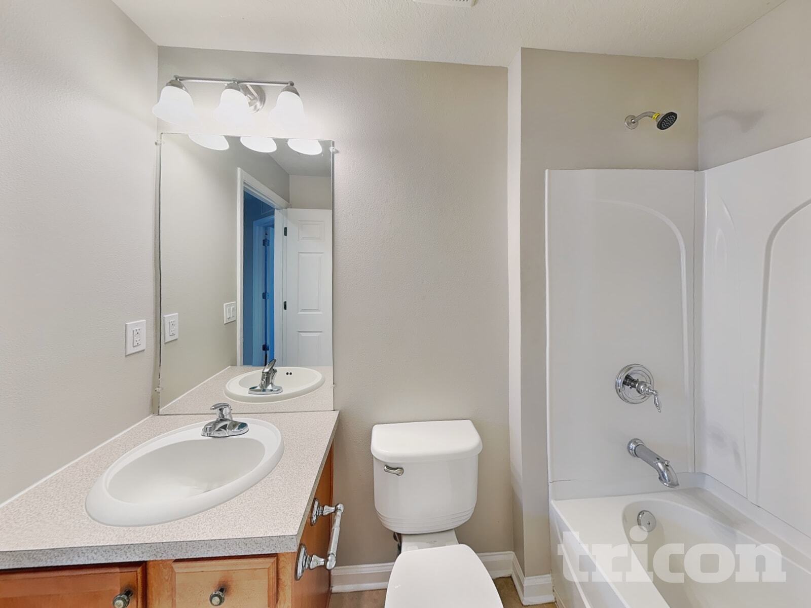 Building Photo - 5010 98th Ave E