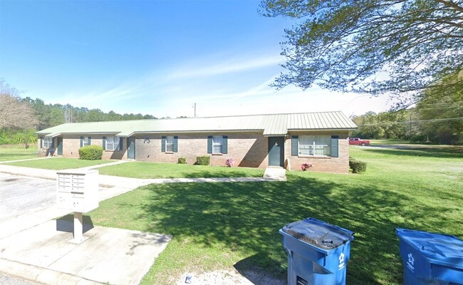 Building Photo - 598 Hartley St