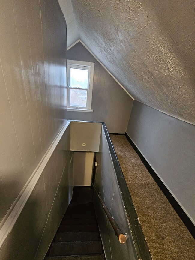 Building Photo - 12512 Revere Ave