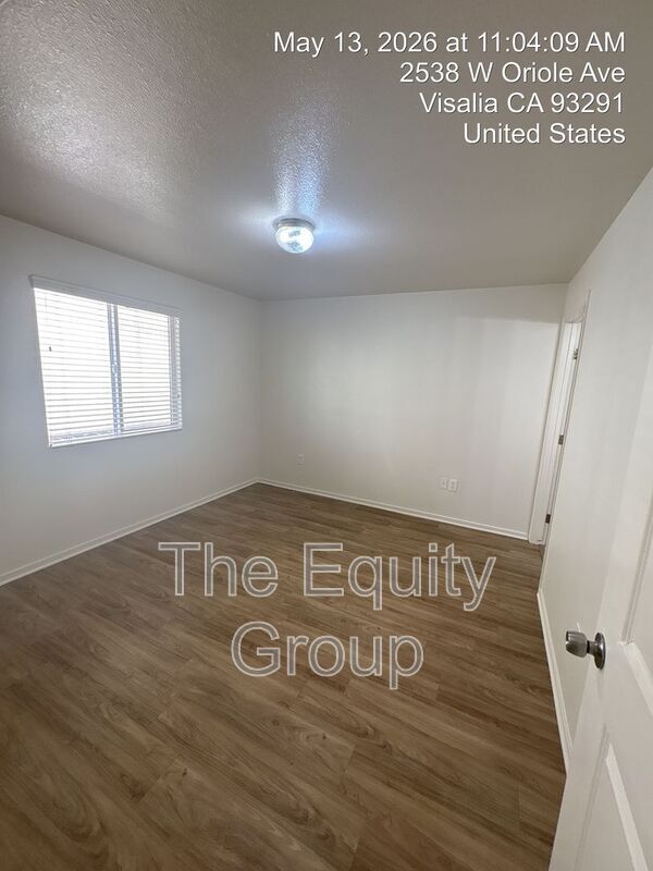 Building Photo - 2534 W Oriole Ave