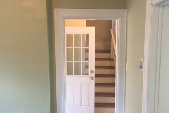 Building Photo - 811 Sarah St