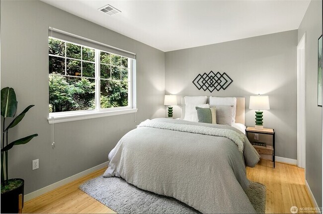 Building Photo - 959 232nd Ln NE