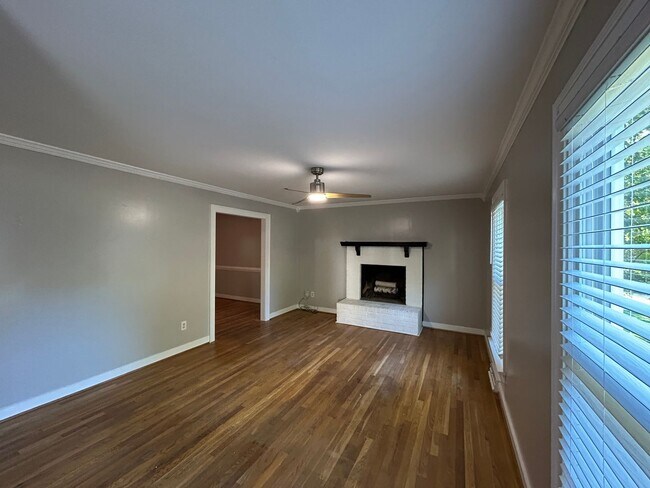 Building Photo - 10012 Copperwood Ct