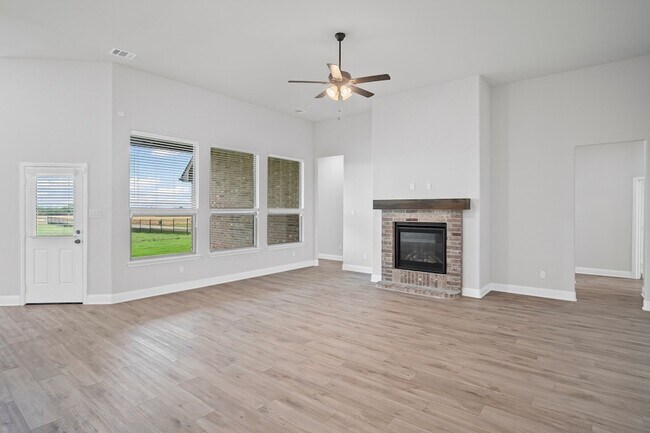 Building Photo - 8165 Honeywell Ave