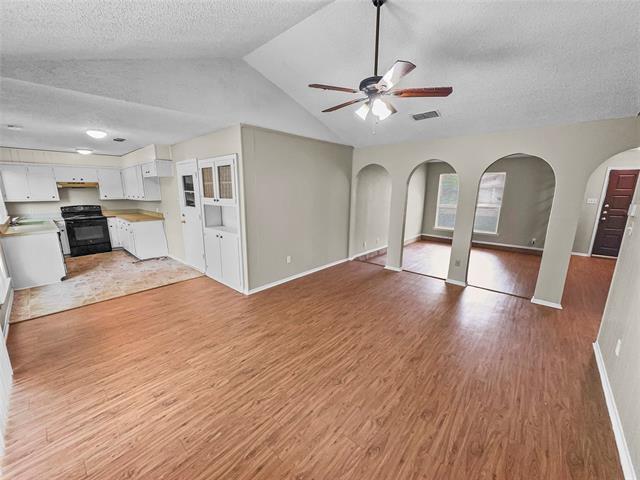 Building Photo - 309 Quail Creek Dr