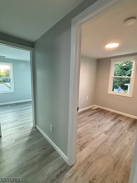 Building Photo - 12 School St