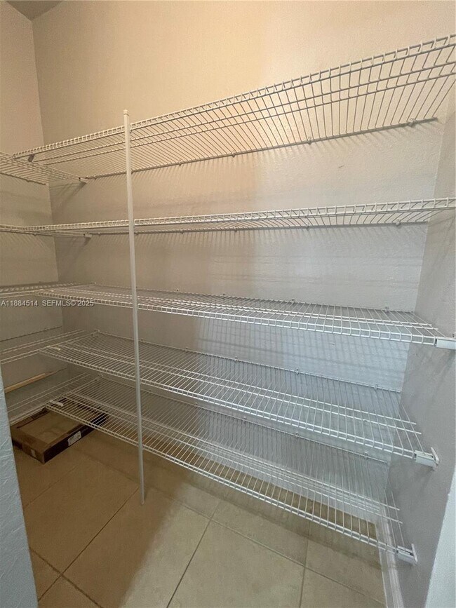 Building Photo - 974 SW 147th Ave