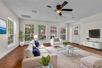 Building Photo - 6022 Charlestown Colony Ct