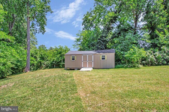 Building Photo - 2811 Glasgow Way