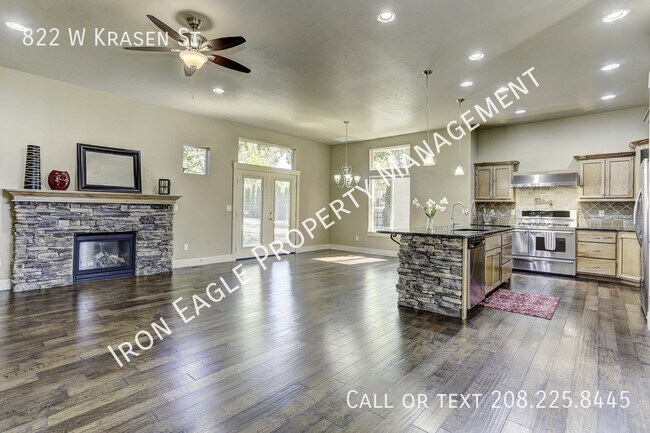 Building Photo - 822 W Krasen St