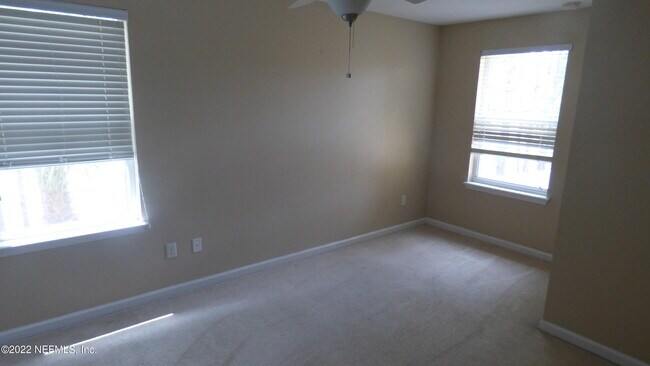 Building Photo - 625 Oakleaf Plantation Pkwy