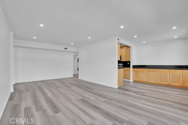 Building Photo - 5412 Lindley Ave