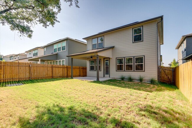Building Photo - 1107 Diggy Dr