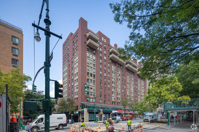 Building Photo - Columbus Townhouse