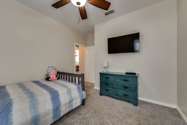 Building Photo - 7603 Canterbury St