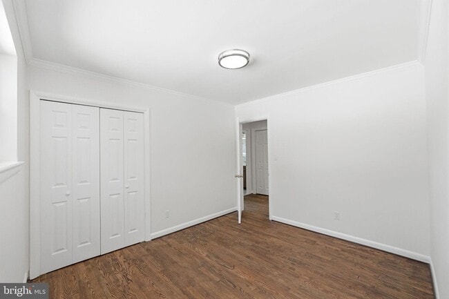 Building Photo - 9831 Singleton Dr