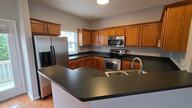 Building Photo - 1547 Cass Lake Rd