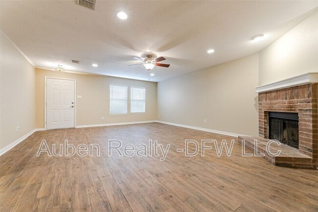 Building Photo - 9013 Fremont tr