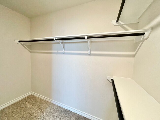 Building Photo - FOR RENT | 4 Bed • 2 Bath in Langdon