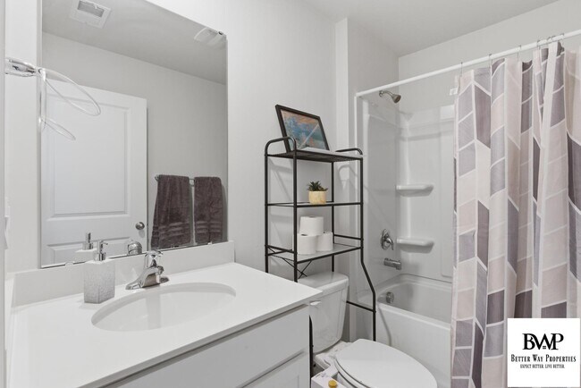 Building Photo - 1054 McKittrick Dr