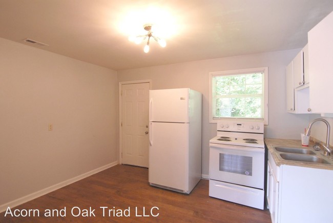 Building Photo - 1018 Dillard St