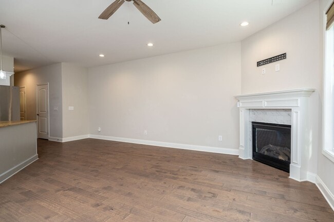 Building Photo - 822 McCammon Ave