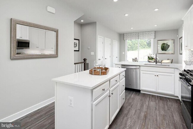 Building Photo - 8212 Goldstone Ct