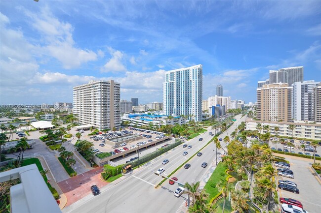 Primary Photo - 1980 S Ocean Dr