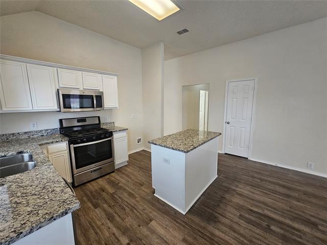 Building Photo - 7851 Orland Park Cir