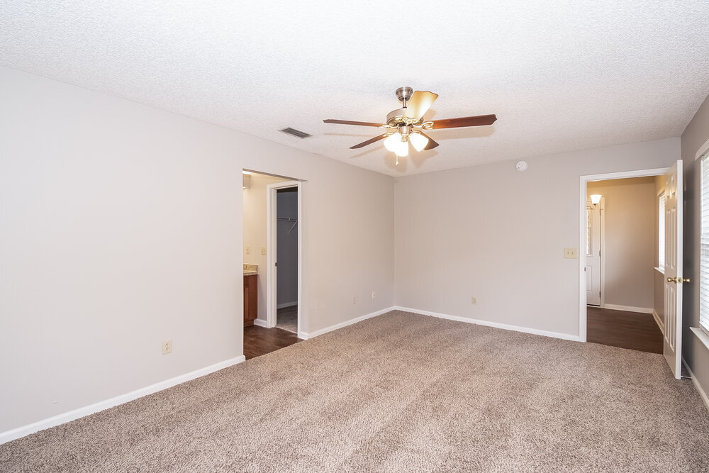 Building Photo - 3413 Deerfield Pointe Dr