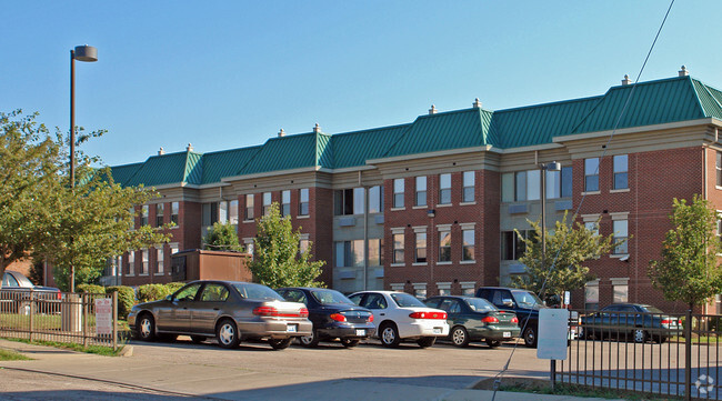 Building Photo - Saratoga Place Apartments