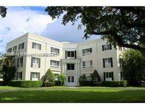 Building Photo - 2845 Granada Blvd