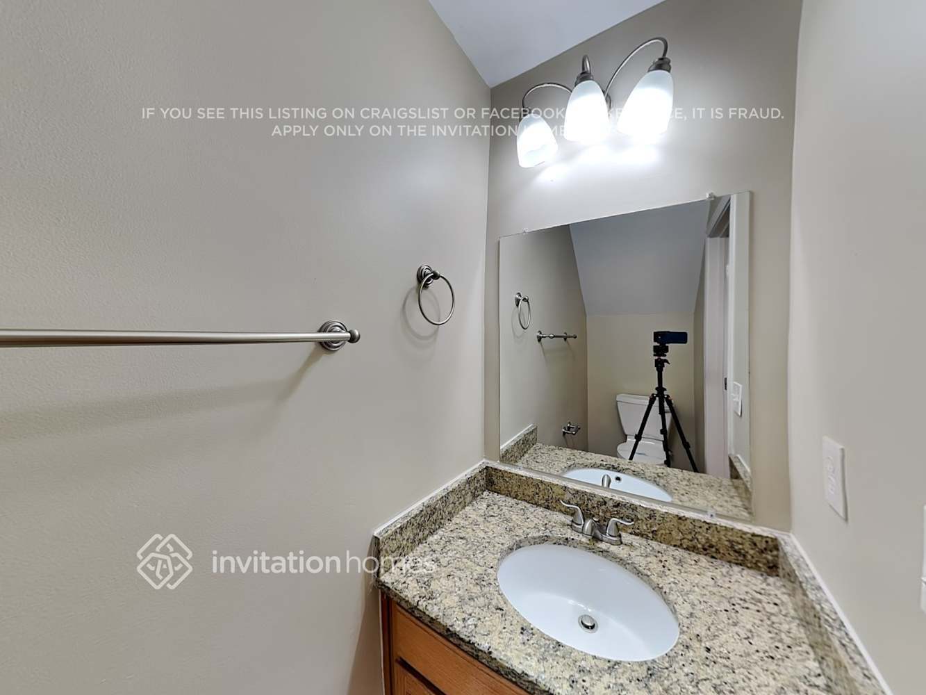 Building Photo - 6480 Snow Bird Ln