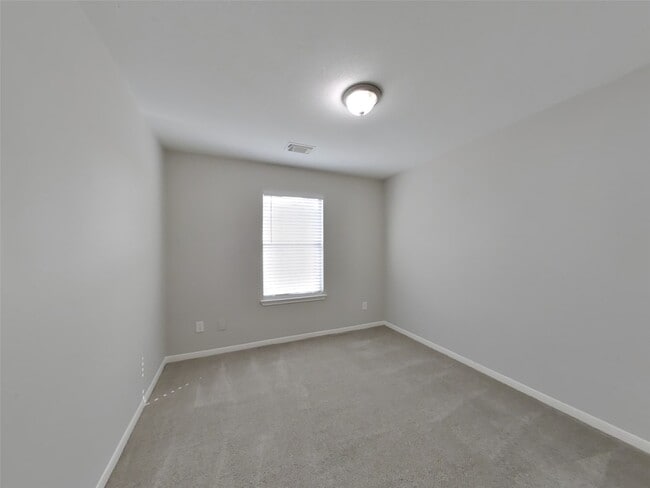 Building Photo - 7402 Deloache Ave