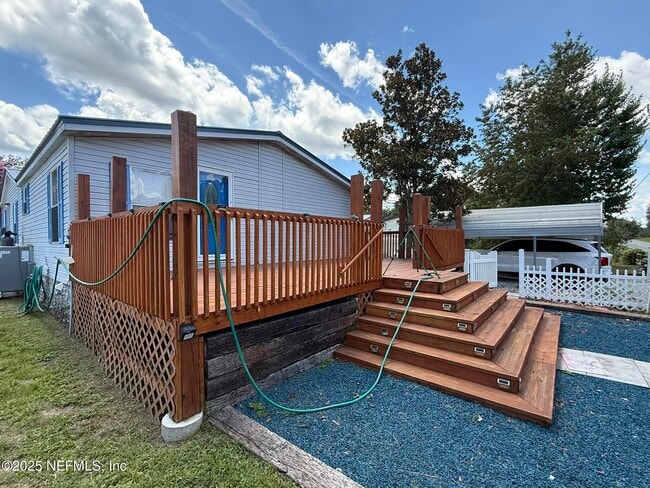 Building Photo - 822 Dawn Ave