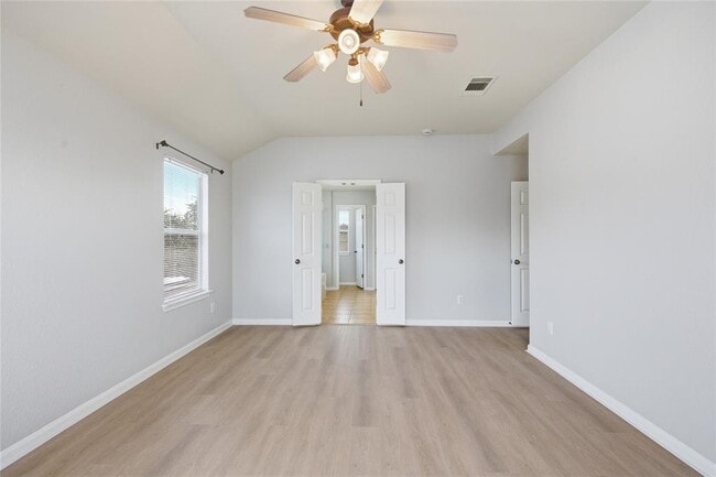 Building Photo - 4410 Meadowside Ln