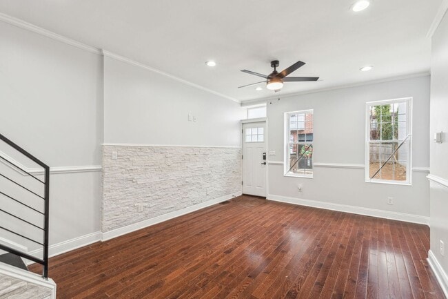 Building Photo - Newly Renovated Single Family Brewerytown