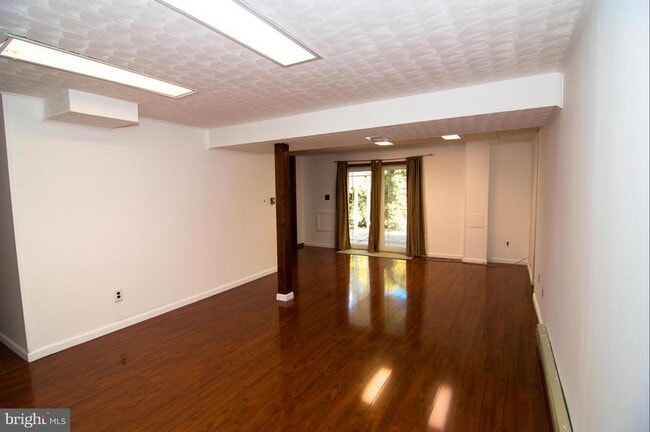 Building Photo - 222 Apple Blossom Ct