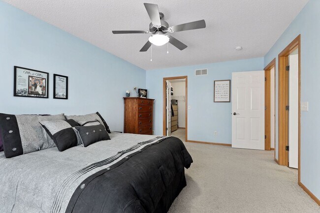 Building Photo - Amenity-Packed Bailey’s Arbor Townhome — Available June 1!