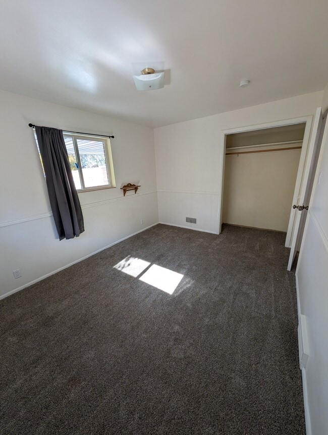 Building Photo - 129 N 100 W