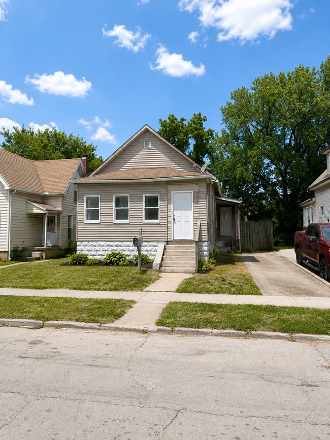 Building Photo - 2817 N Erie St