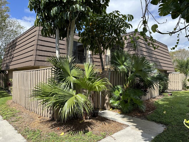 Primary Photo - 308 3rd Ct