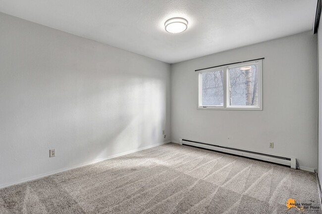 Building Photo - 3305 Cope St