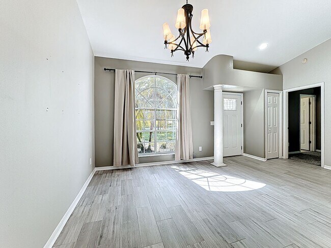 Building Photo - Discover your peaceful retreat in Wekiwa W...