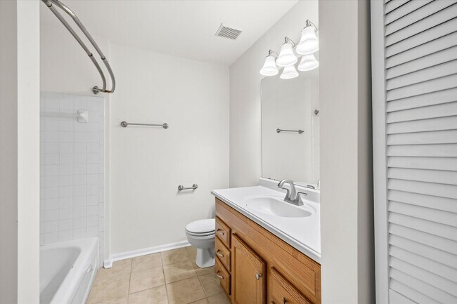 Building Photo - 4701 Colonnade Way