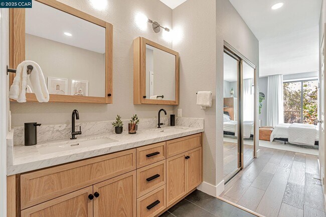 Building Photo - 3043 Tahoe Pl