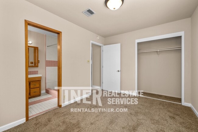 Building Photo - 4053 Cornelia Way